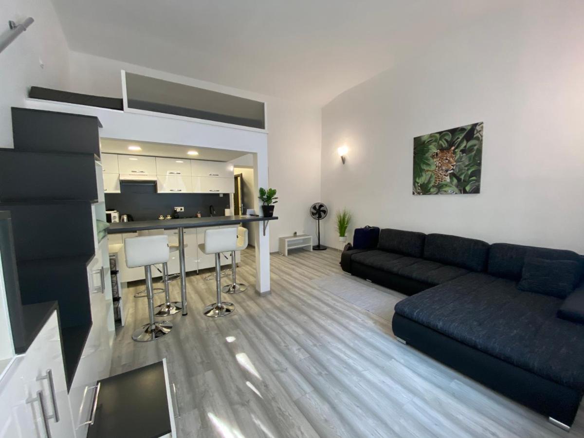 Belvarosi Apartman 2 Appartement Miskolc Buitenkant foto